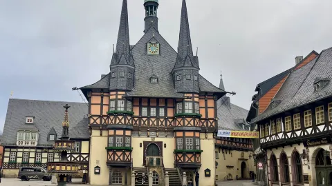 Wernigerode is located in the northern foothills of the Harz — traveler post in Wernigerode