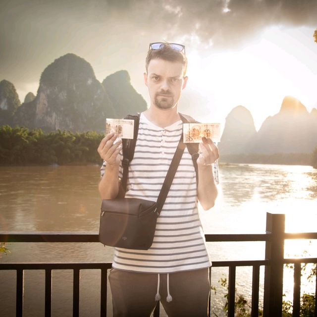20 Yuan Note Scenery