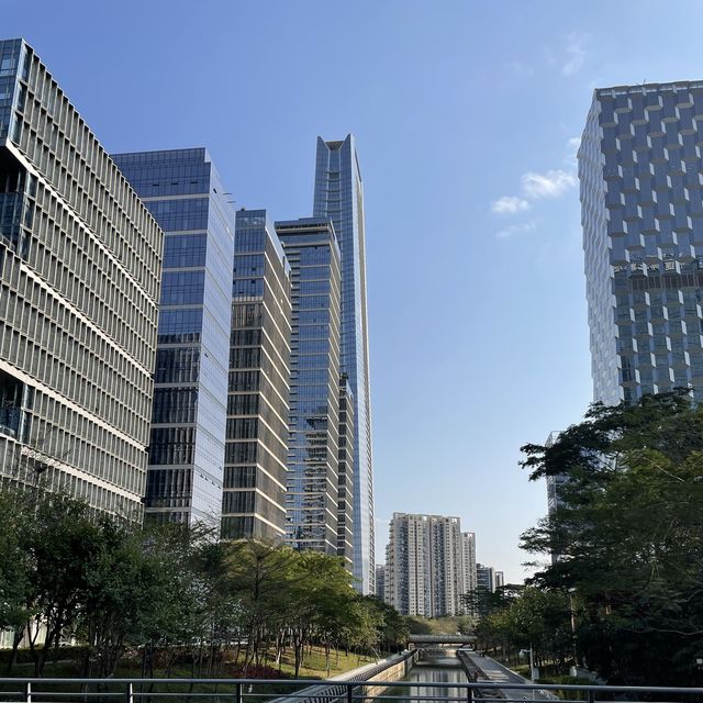 A mall for night and day in Shenzhen 