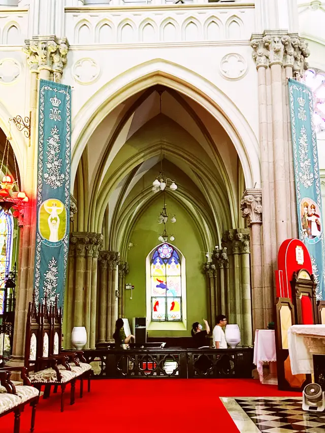 ヨーロッパシリーズのふり｜徐家汇カトリック教会は無料で開放されています