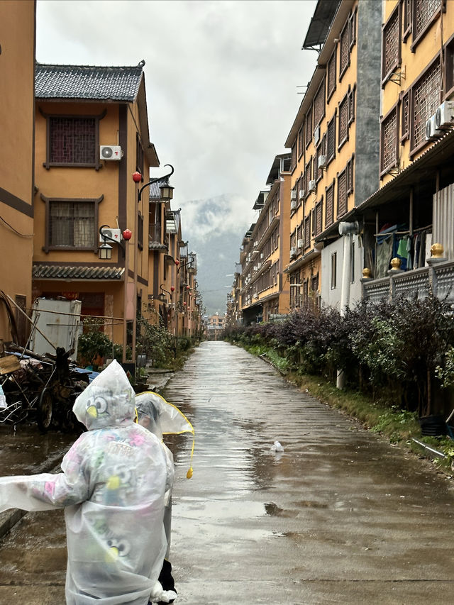帶娃探訪邊陲小鎮連南萬山朝王愛情小鎮