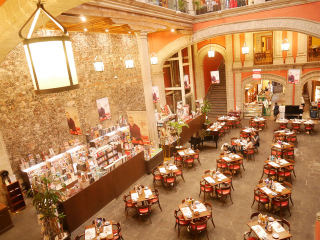 墨西哥城的厲害餐廳Sanborns de los Azulejos 你不能錯過它