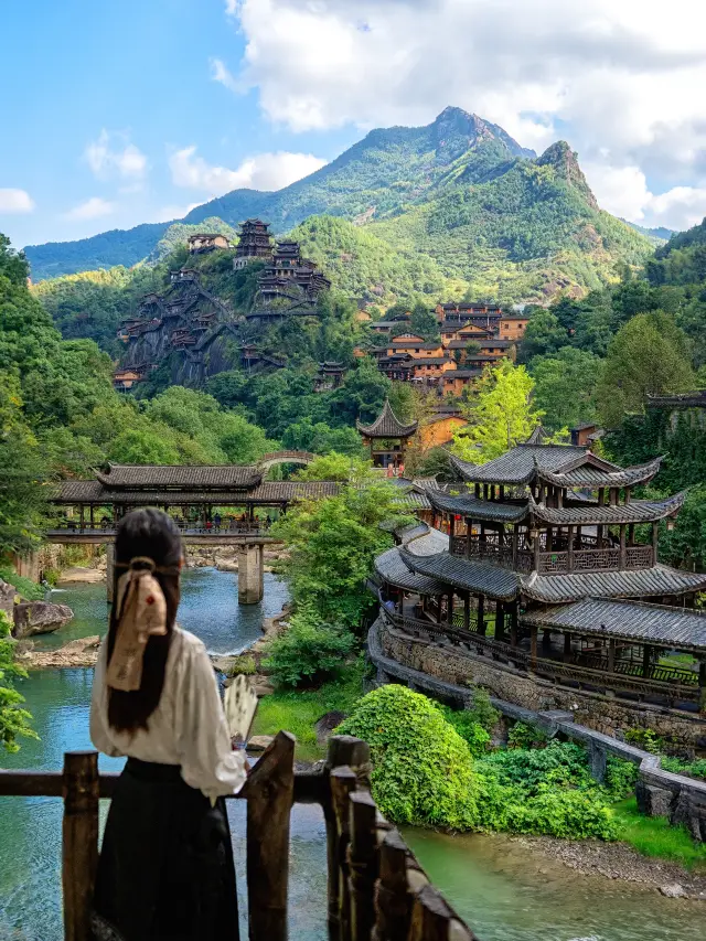 Stop crowding into Jingdezhen, this real-life version of a fantasy ancient village is even more incredible