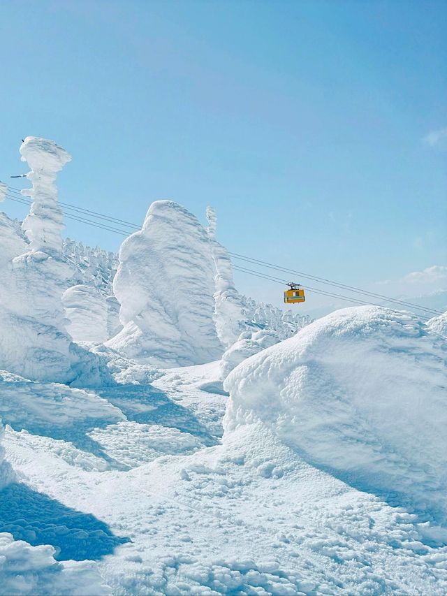 美得不像地球的滑雪場