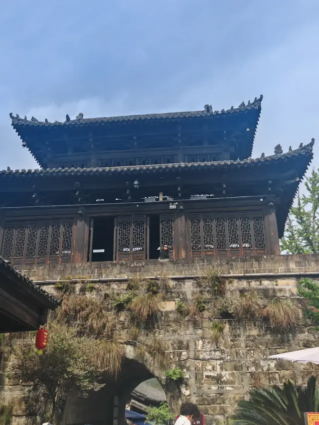 Guangyuan Zhaohua Ancient City One-Day Tour