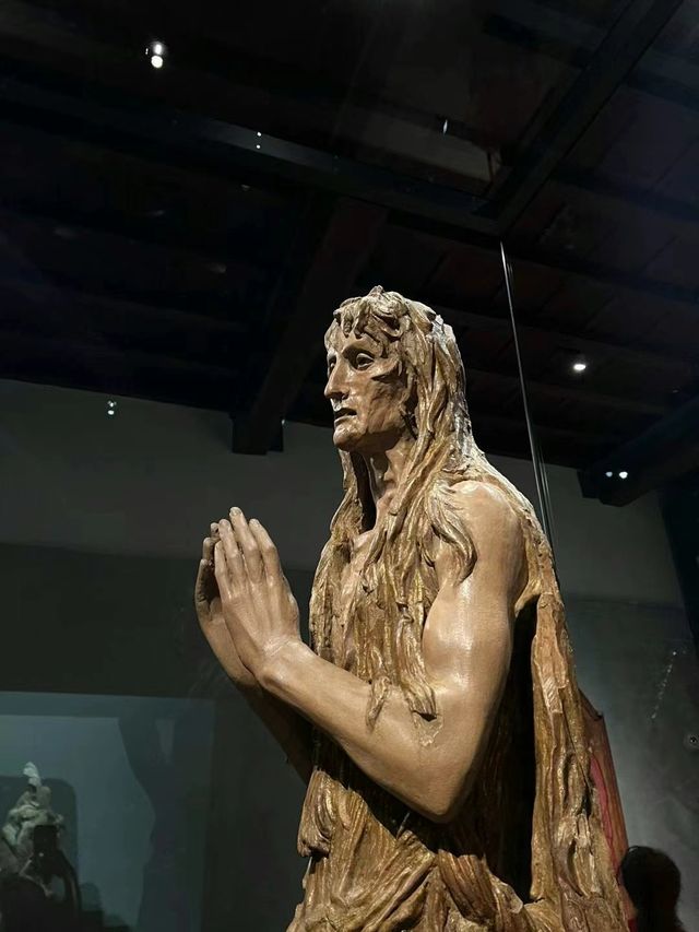 巴杰羅美術館位於佛羅倫薩