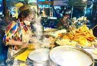 新疆夜市遠不止吃吃喝喝這麼簡單，居然還有…