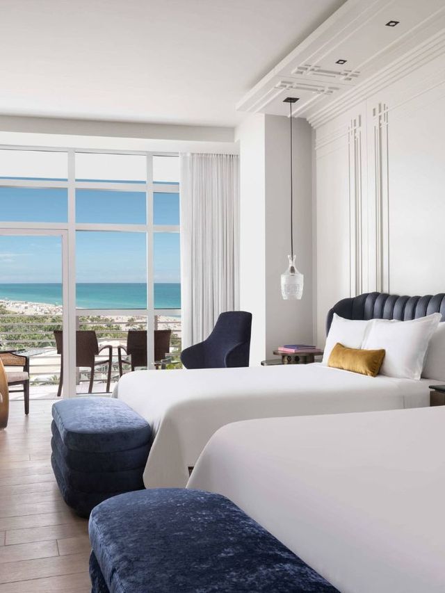 🌴 Miami Magic: South Beach's Ritz-Carlton 🌞🏖️