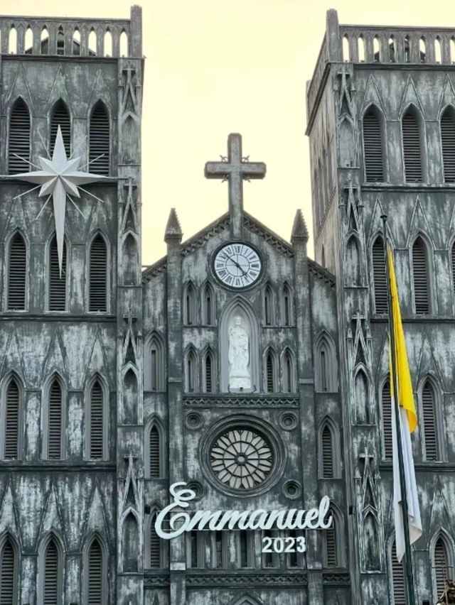 St. Joseph Cathedral in Hanoi Vietnam 🇻🇳 