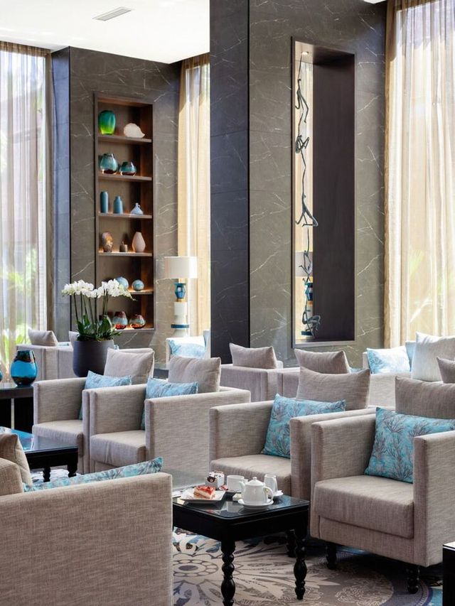 🌴 Canary Islands Oasis: Stay in Style at Hotel Riu 🏖️