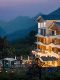 🌟 Guizhou's Hidden Gem: Breathtaking Canyon Views 🏞️🛌
