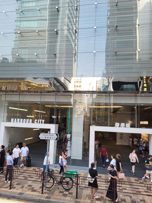 香港 | 即使預算有限,這家豪華酒店也不容錯過。