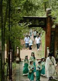 國慶出行~  小眾微度假眉山三天兩晚遊之中岩寺。