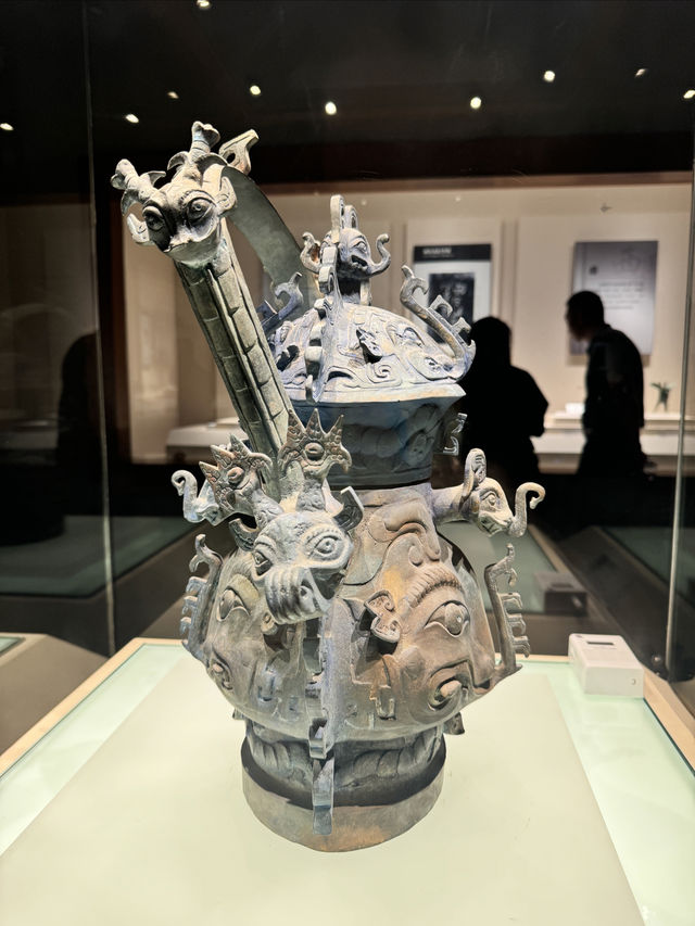 遊玩隨州博物館，發現旅途中的 AED。