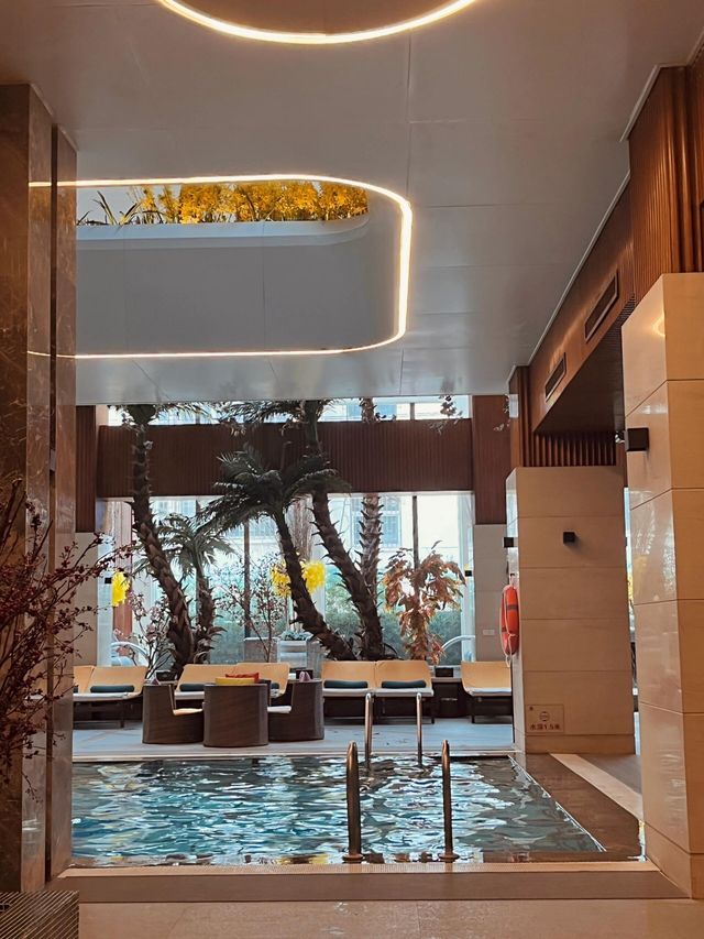 漫香澤溫泉假日酒店。
