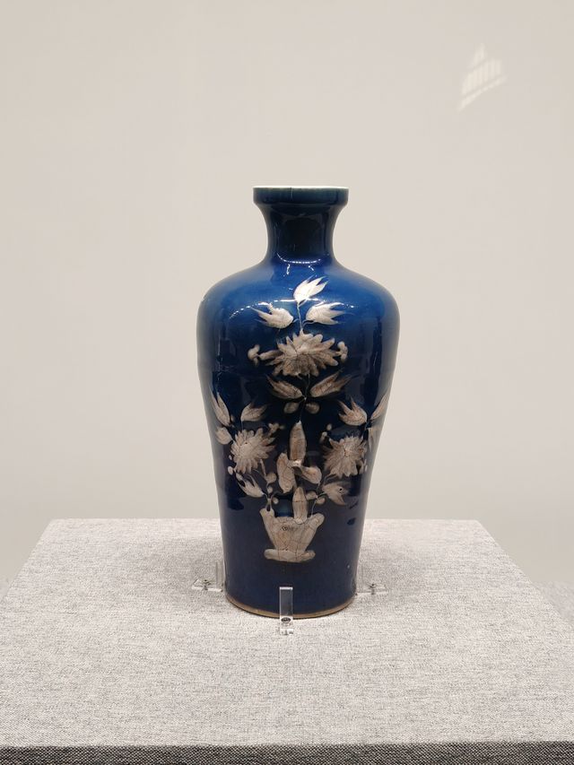 璀璨霓虹——頤和園藏顏色釉瓷器展。