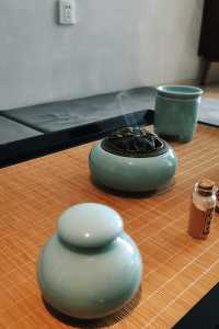 在洱海之畔，禅意栖居-心靈的靜修之所。
【安七】—複雜的世界一個就夠了…..