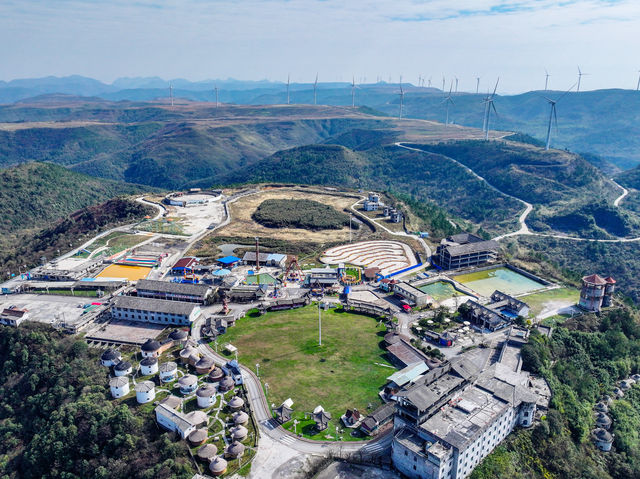 長在山頂雲端的龍里大草原