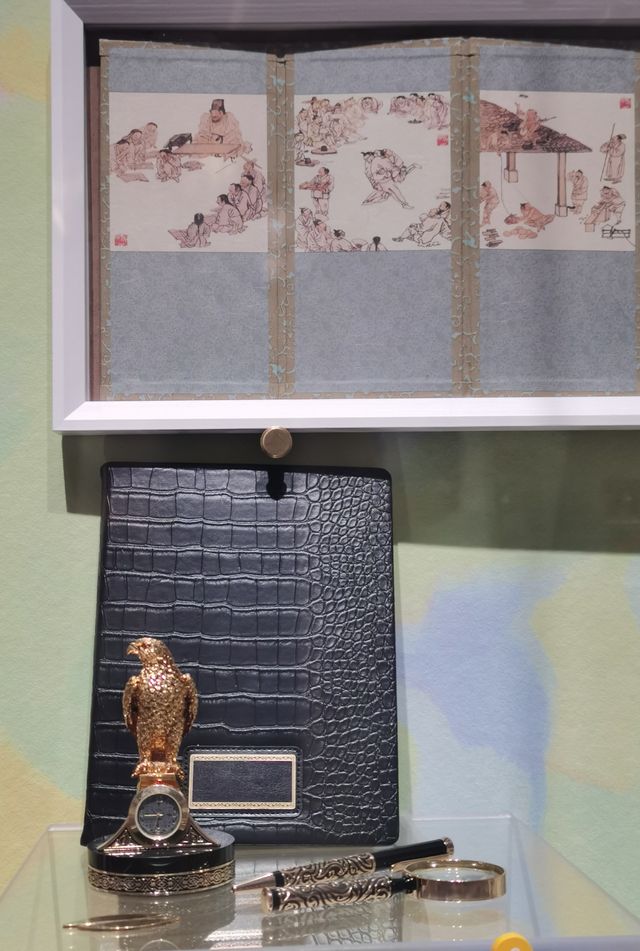 帶上大頭莎莎的小卡，打卡亞運會冠軍牆！
