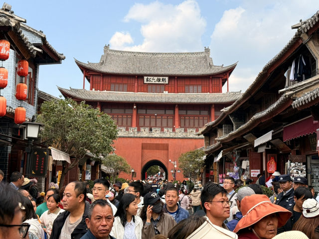 大理1h直達！這座冷門古鎮我願稱為雲南天花板🌿人少景美還免費