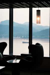 喺酒店欣賞錢塘江美景