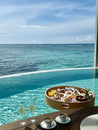 First time visiting the Maldives? Save this beginner's ultimate guide!