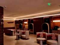 Top Pick in Chengdu: Trendy Comfort, Great Location & Friendly Faces