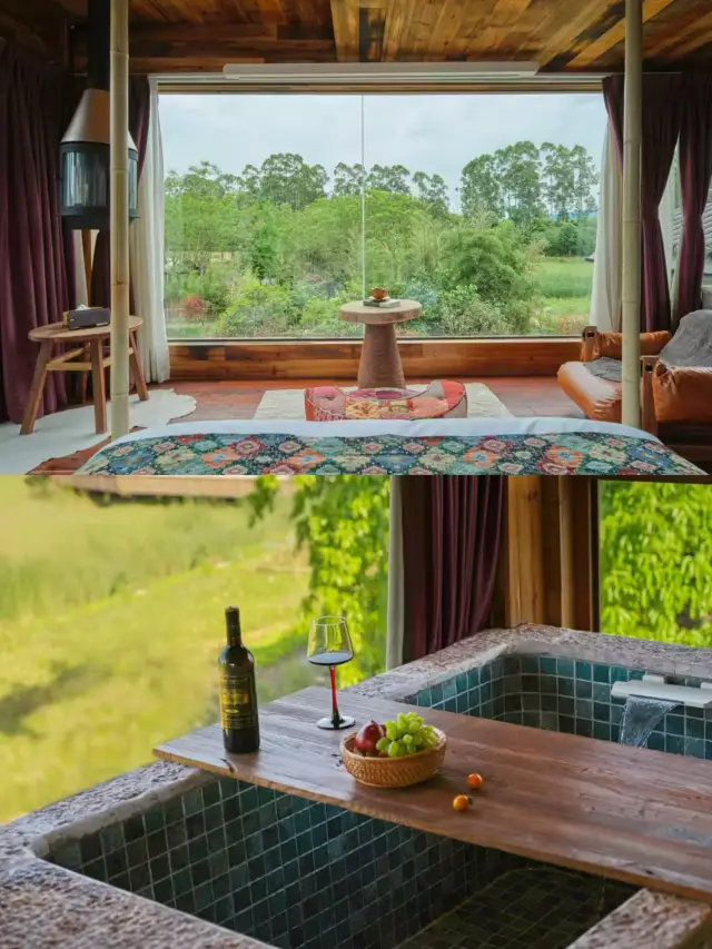 The ultimate chill spot in Chengdu! This forest homestay in Sanshengxiang has brought Monet's garden right into the room