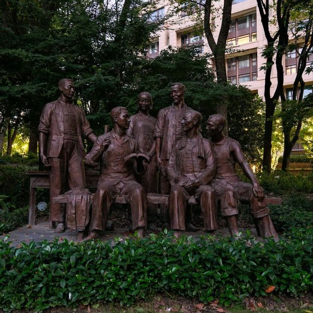 Taipingqiao Park, Shanghai 🌿🏞️ — A Green Escape in the City