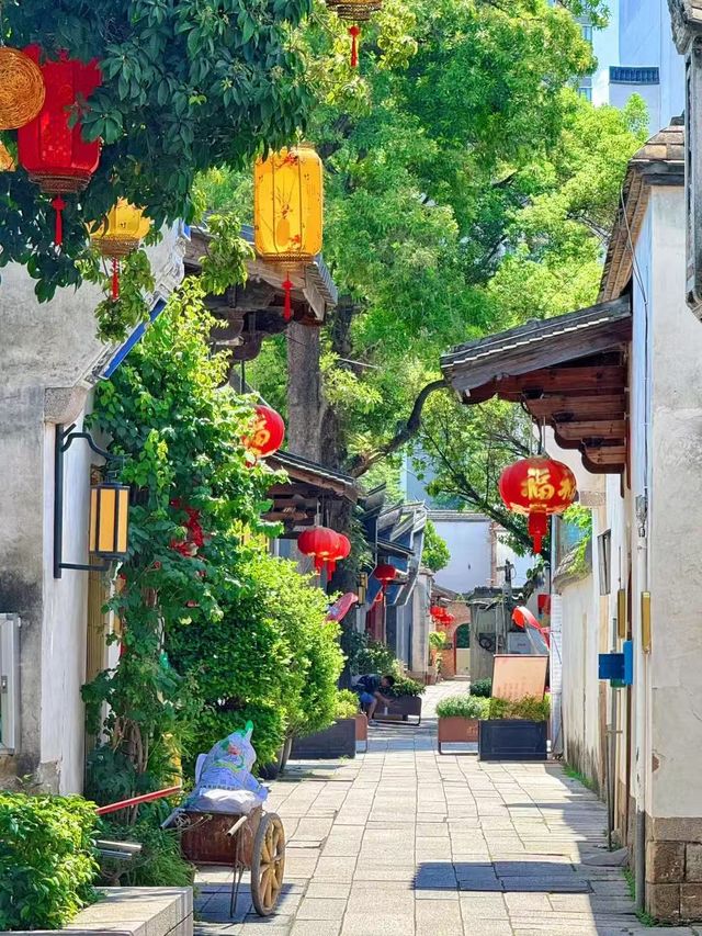 與光年相遇,在閩侯寫一首詩 與光年相遇,在閩侯寫一首詩