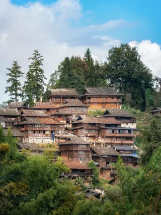 귀저우성 월산 깊은 곳에 사는 "군" 성을 가진 사람을 아십니까?