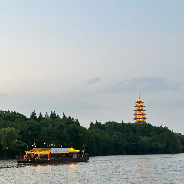 從千年古街到潮玩夜市，這份旅拍攻略藏著城市密碼