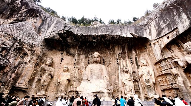 中國四大石窟之首——龍門石窟 中國四大石窟之首——龍門石窟