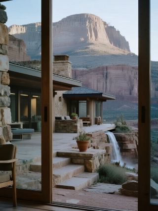 四角地区荒野一日トレッキング記｜古代の崖住居と神聖な巨岩の跡を追う