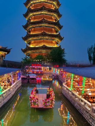 滦州古城の花船春の巡遊