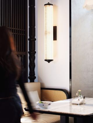 I am willing to forever indulge in the flowing light and greenery of Kunming