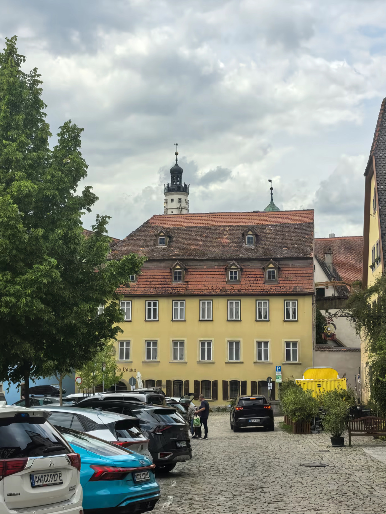 Escape the Urban Bustle: Scenic Gems in Germany’s Suburbs 🌳🏘️✨