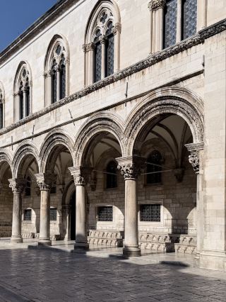 Europe 4-day multi-city trip guide for just 4k per person