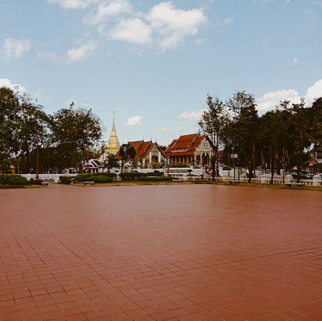 ปู่ม่านย่าม่าน:กระซิบรักบันลือโลก วัดภูมินทร์ น่าน