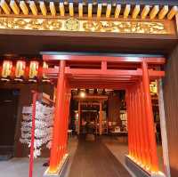 融入在大須商店街的現代神社【萬松寺】
