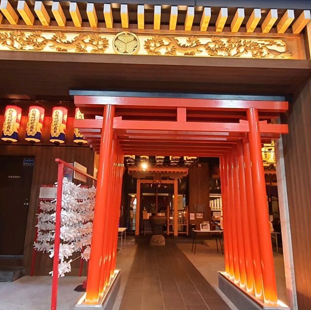 融入在大須商店街的現代神社【萬松寺】