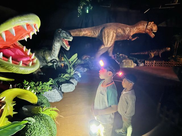 《侏羅紀恐龍探險樂園》🦖復活假期放電之選！