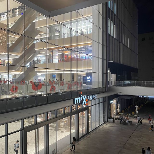 新型市集模式商場 - 深圳萬象食家