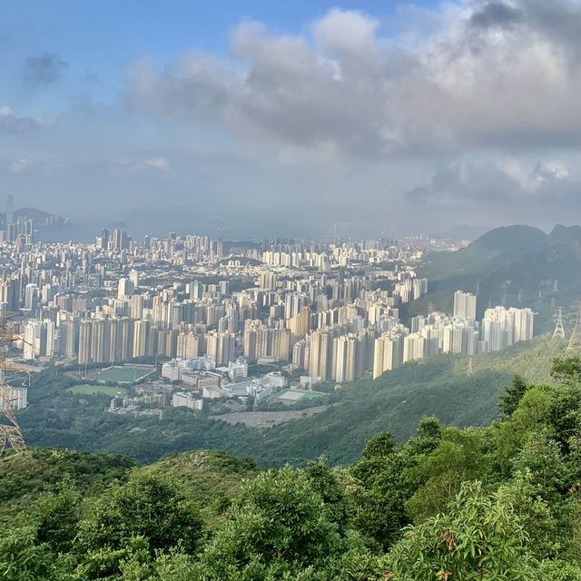 ☀️ UNDERRATED Cityscape Hike | Fei Ngo Shan