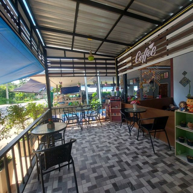 กาแฟหน้าศาล @โขงเจียม