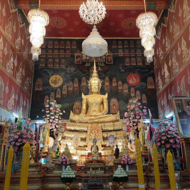 วัดปทุมคงคาราชวรวิหาร สัมพันธวงศ์