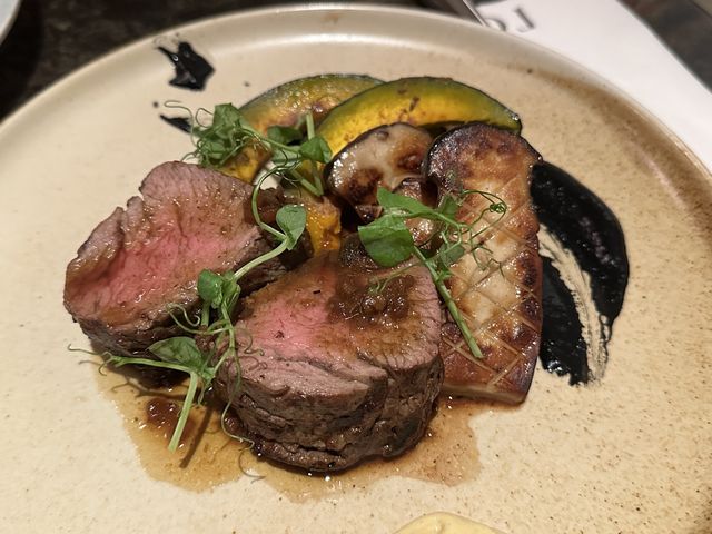 食在銅鑼灣 | The Grill Room | 一試難忘提子撻