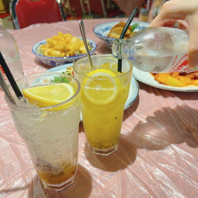 《懷舊樓上大排檔》