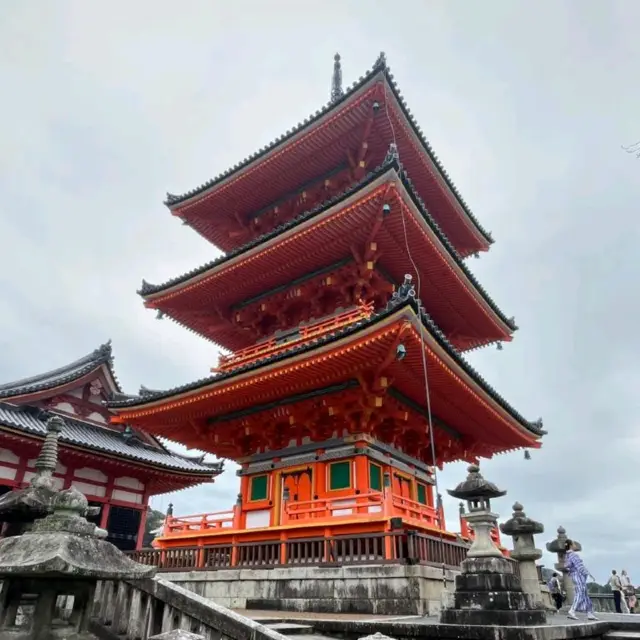 Kiyomizu-dera Temple