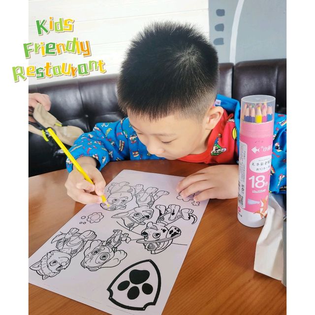 Kids and Pets Friendly Restaurant